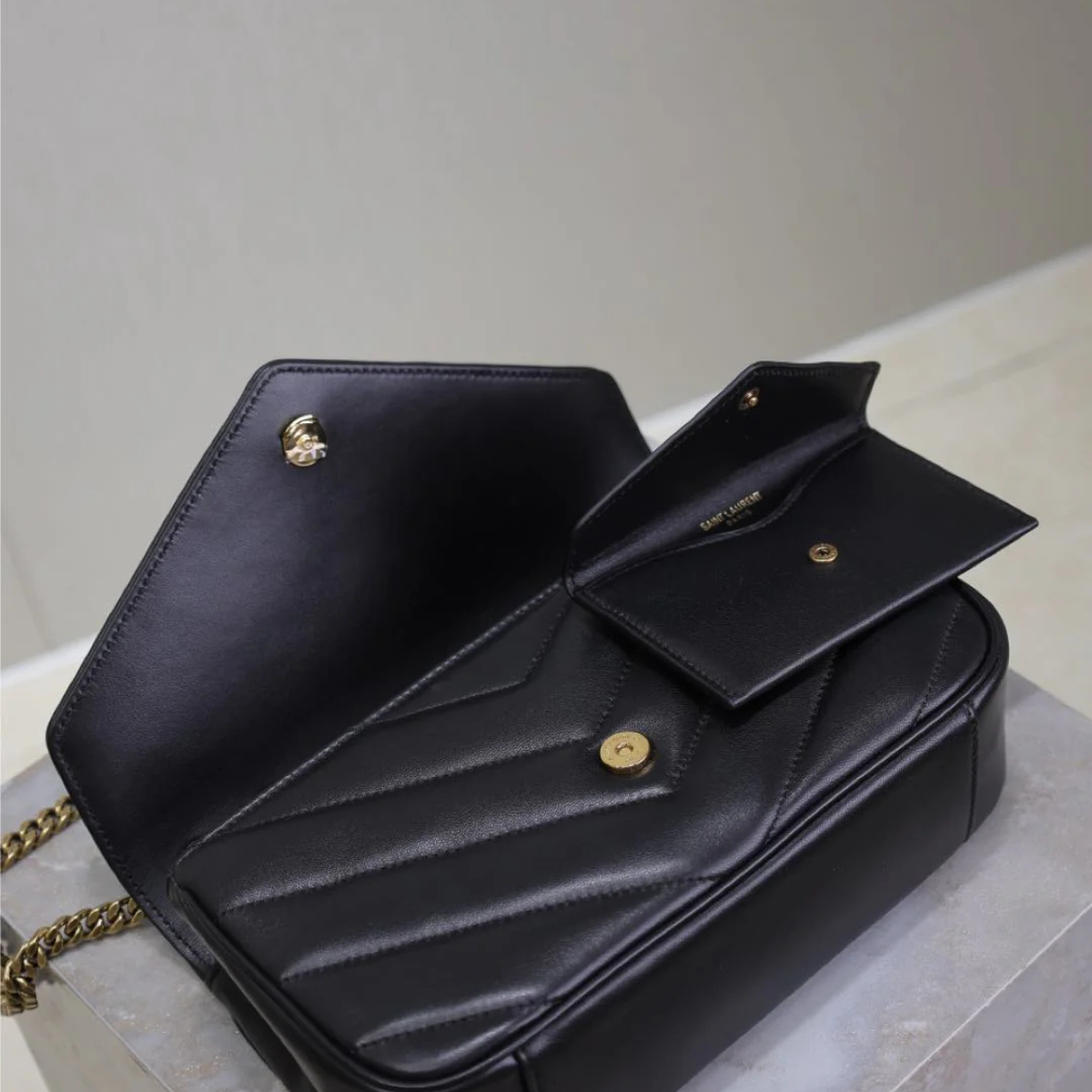 SAINT LAURENT LOULOU SMALL MATELASSÉ BAG